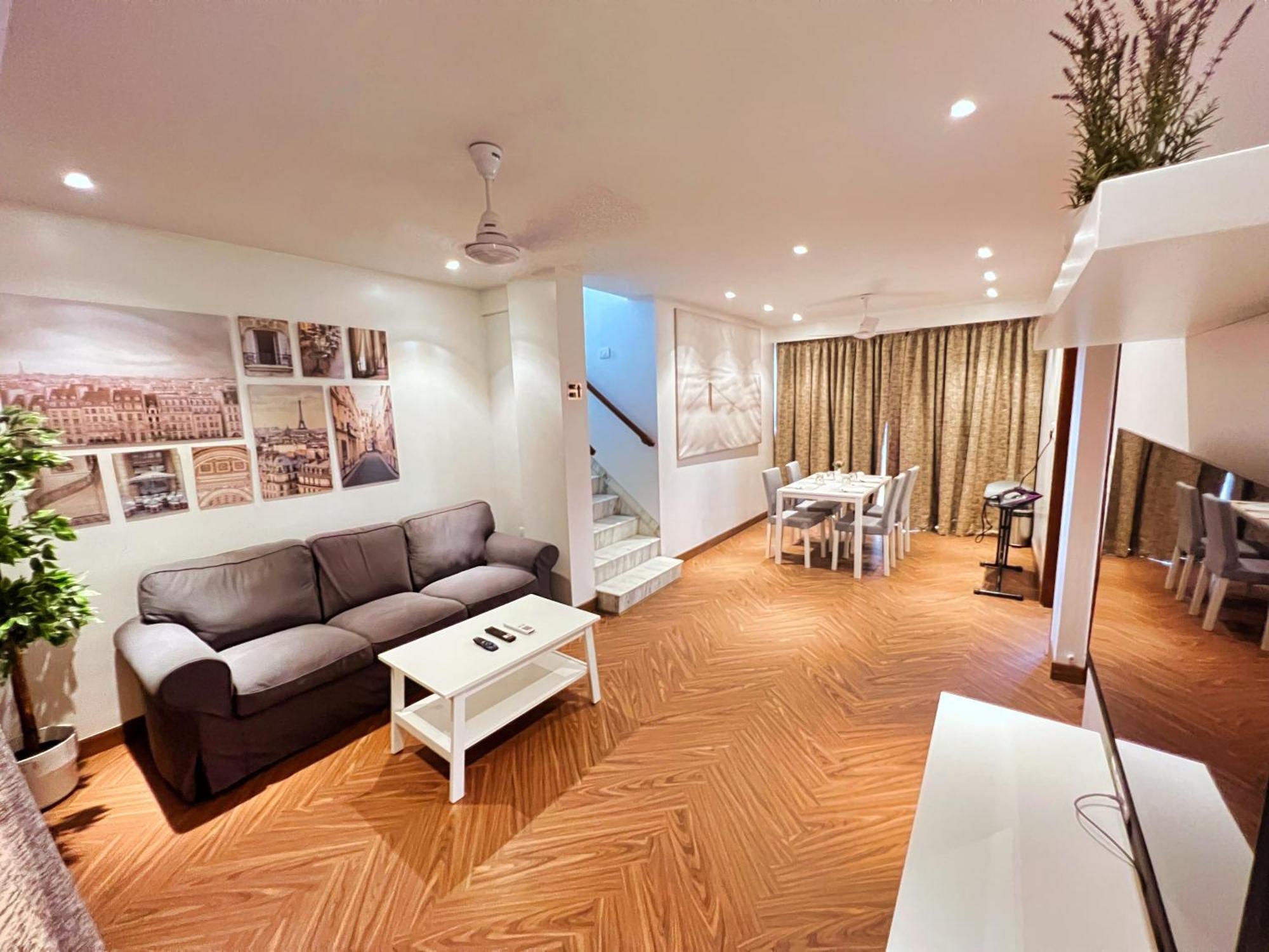 White House By Maxxvalue Service Apartments Bandra Mumbai  Buitenkant foto