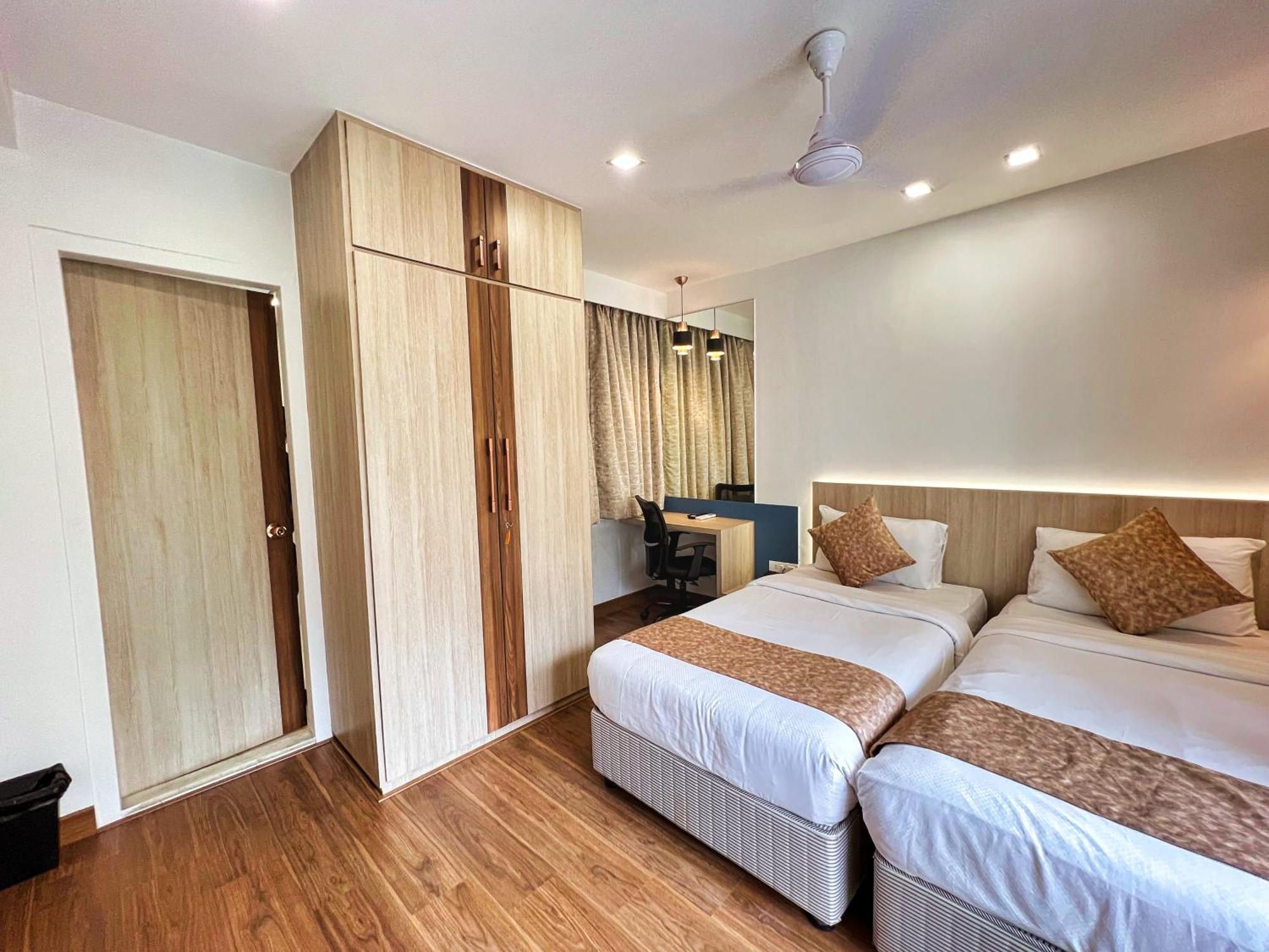 White House By Maxxvalue Service Apartments Bandra Mumbai  Buitenkant foto