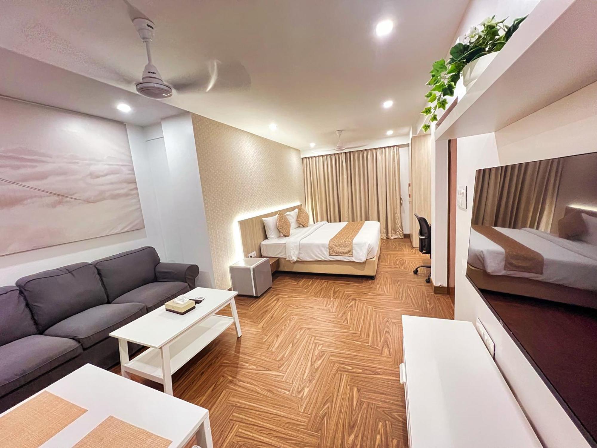 White House By Maxxvalue Service Apartments Bandra Mumbai  Buitenkant foto