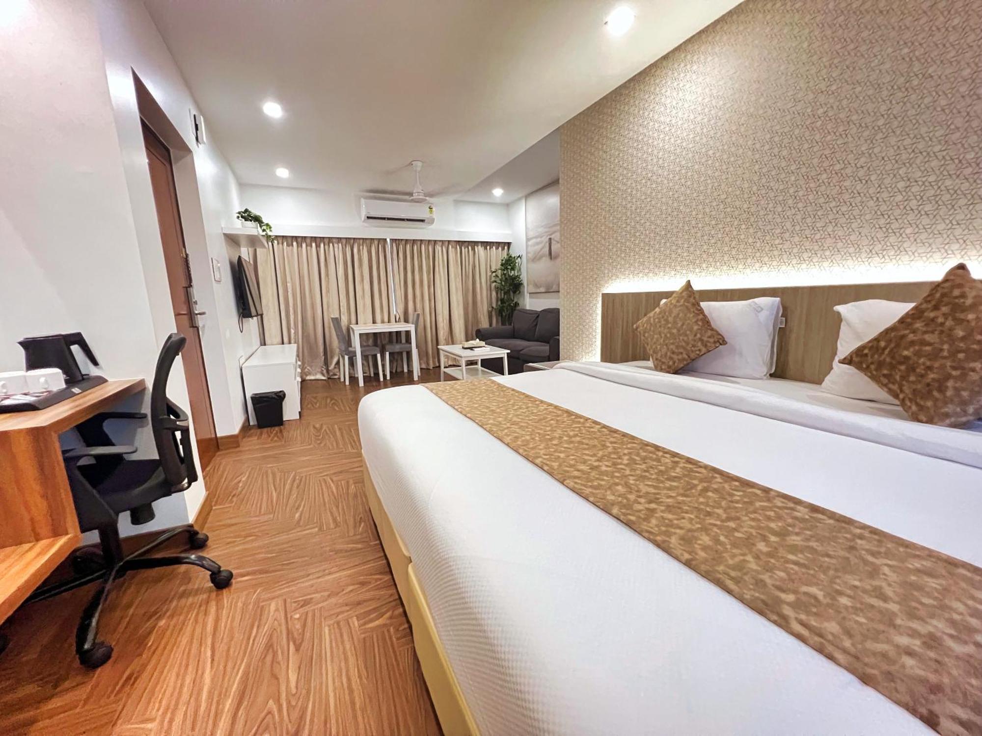 White House By Maxxvalue Service Apartments Bandra Mumbai  Buitenkant foto