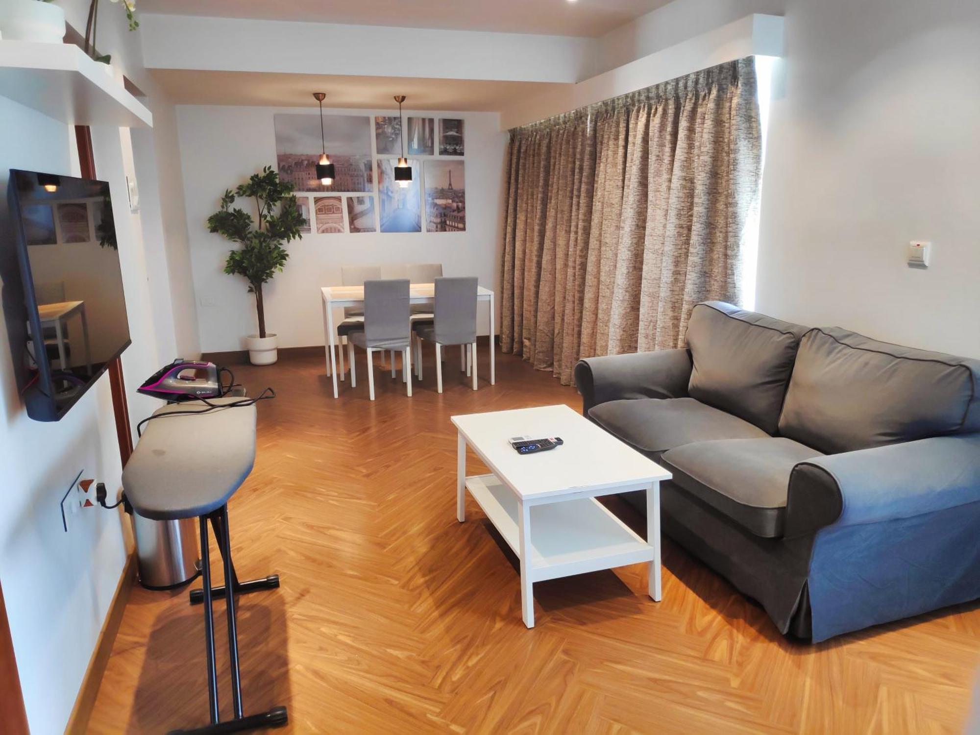 White House By Maxxvalue Service Apartments Bandra Mumbai  Buitenkant foto
